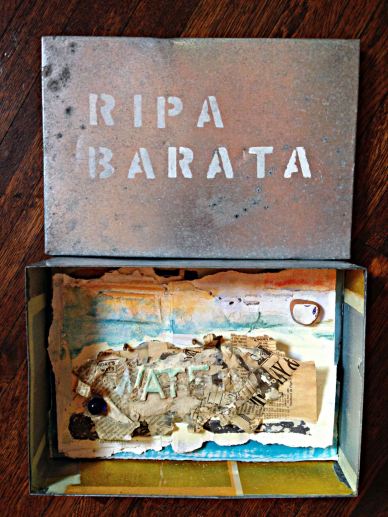 Ripa Barata, 2014. 3.5"x7"x10"(cm.8x17.5x25.5)